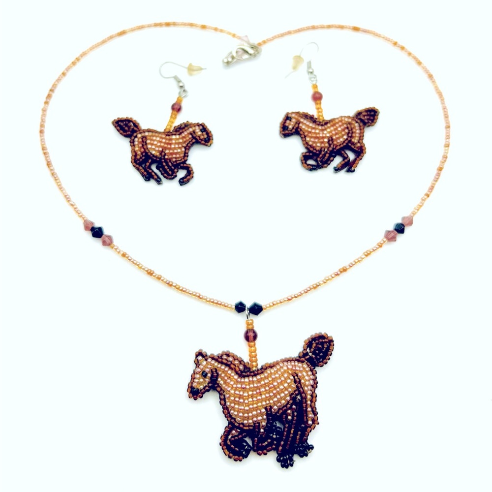 Western Horse Seed Bead earring necklace set, perfect for rodeo season!